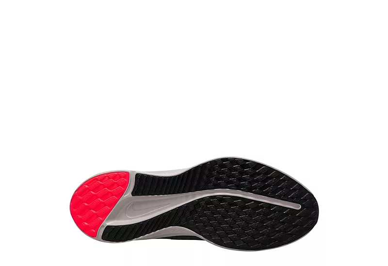 Nike Mens Quest 5 Running Shoe - Black 7 Nike Mens Quest 5 Running Shoe - Black - Image 5